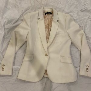 **WHITE ZARA BLAZER**
